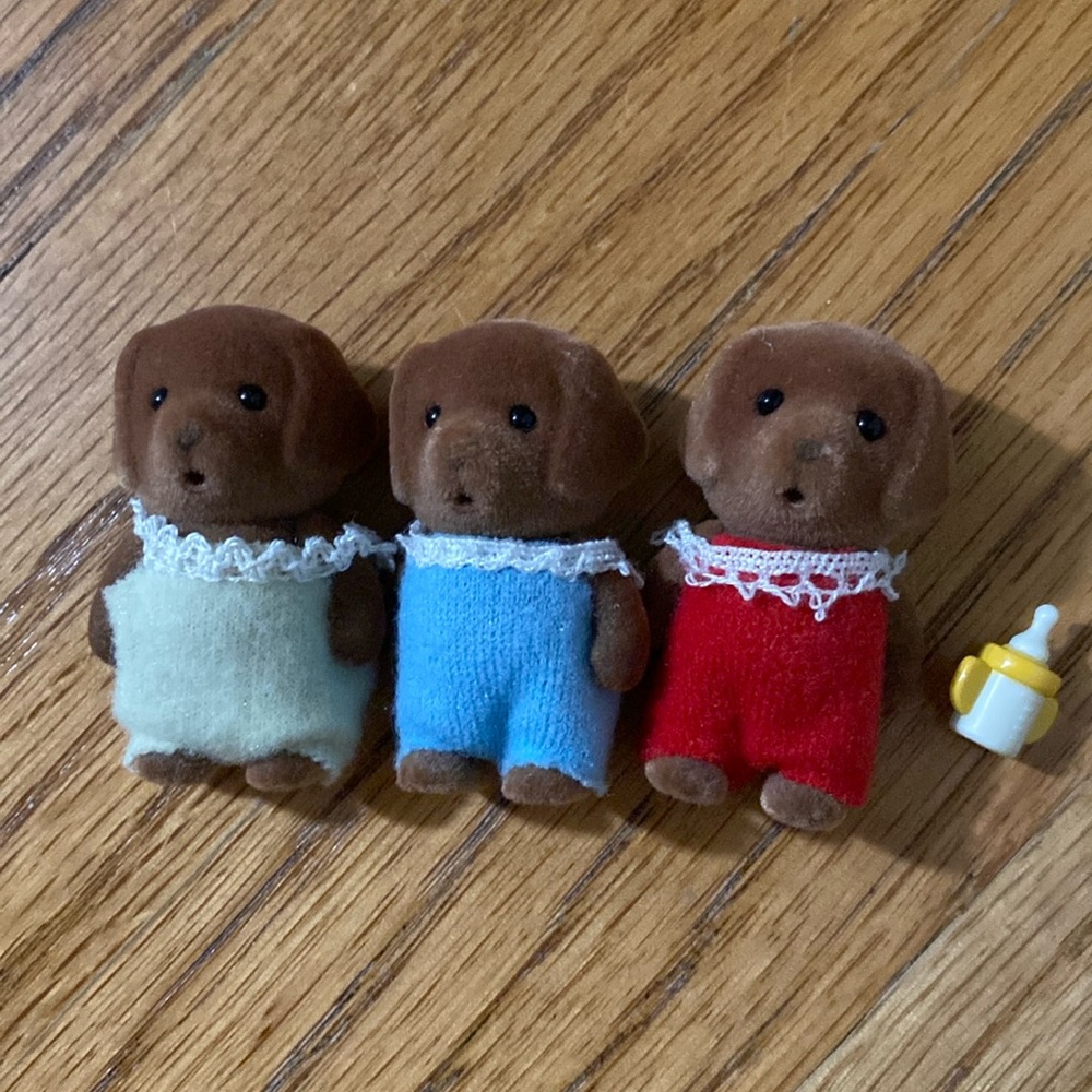 Calico critter chocolate lab triplets w a bottle